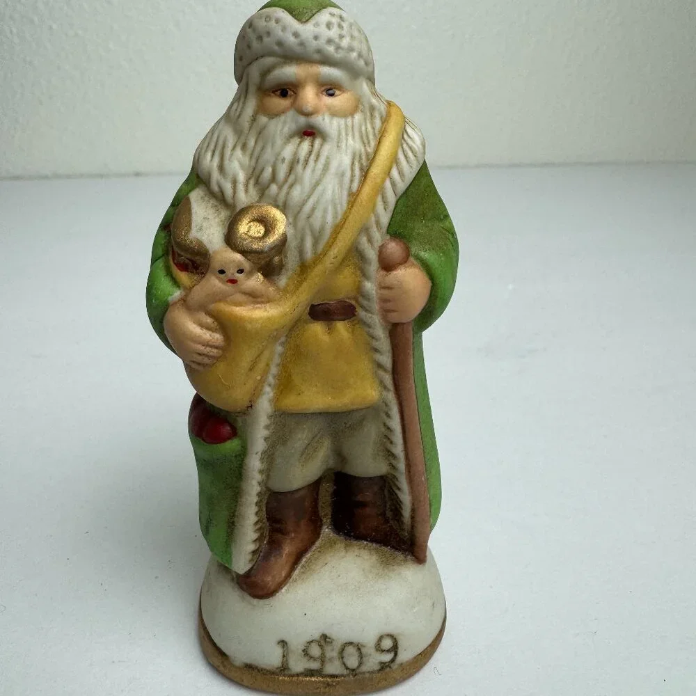 Vintage Christmas Tree Ornament Santa 1909s